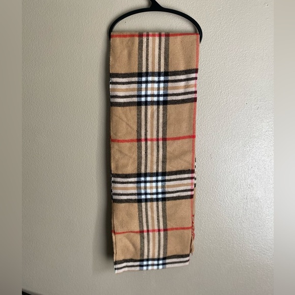 Fields Crew Accessories - Unisex Scarf 🧣 Tan/Red and White Stripes